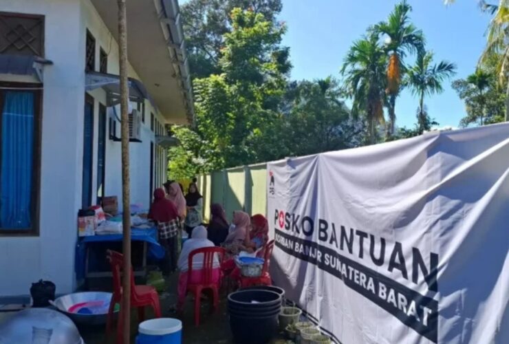 Posko Bantuan PSI Berbasis Rumah Kader Jadi Tempat Pengungsian Korban Banjir Bandang di Padang